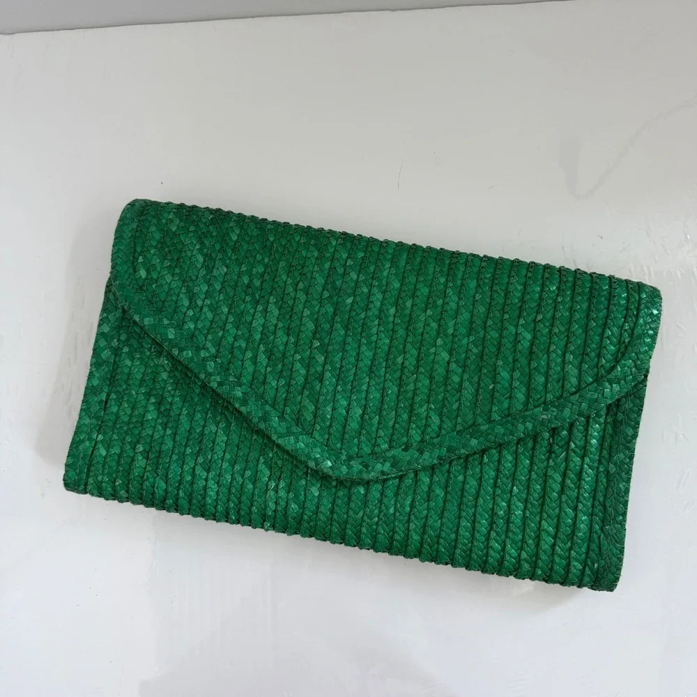 Vintage‎ Woven Green Straw Clutch